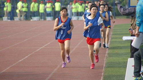 向尔银 (1)